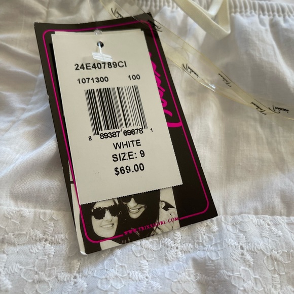 NWT White Dress - Picture 5 of 6